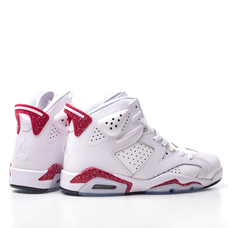 Tênis Nike Air Jordan 6