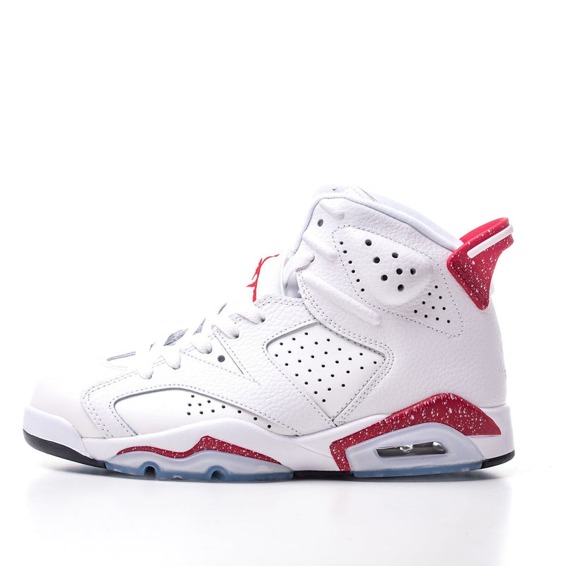 Tênis Nike Air Jordan 6