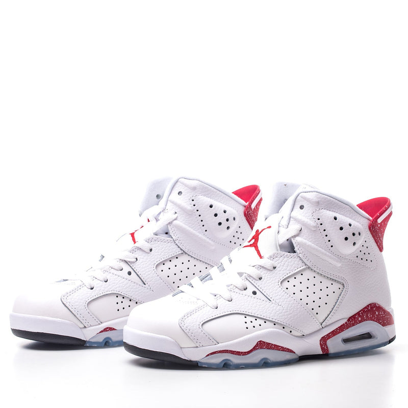 Tênis Nike Air Jordan 6